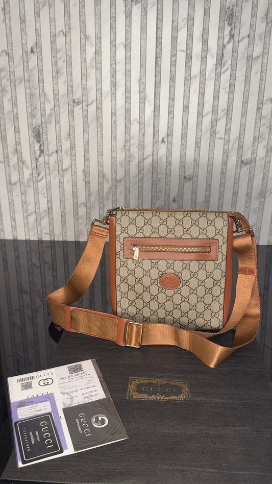 Gucci GG Supreme Crossbody Bag – Beige/Ebony & Brown Leather Details