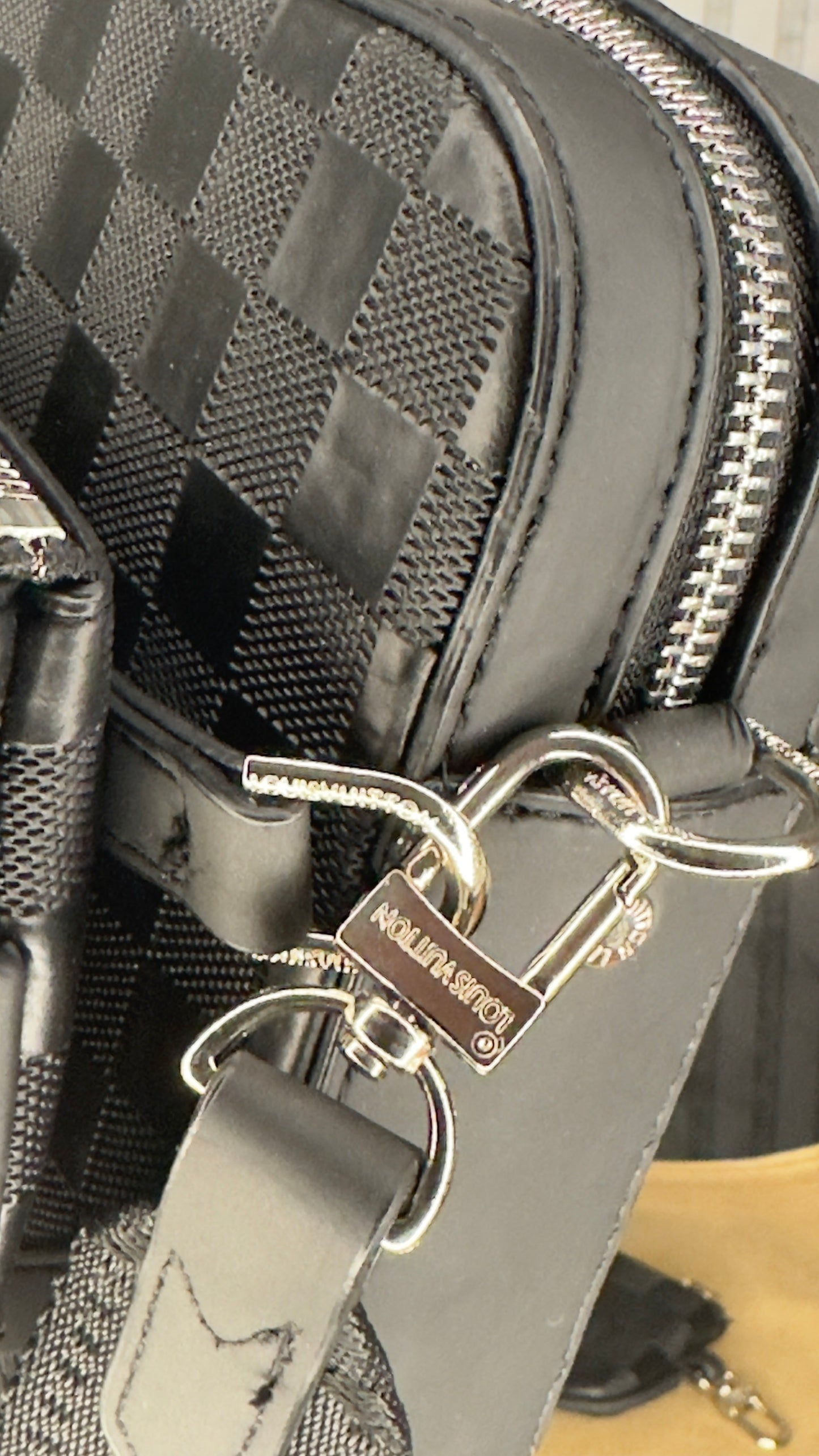 Louis Vuitton Avenue Sling Bag Damier Graphite