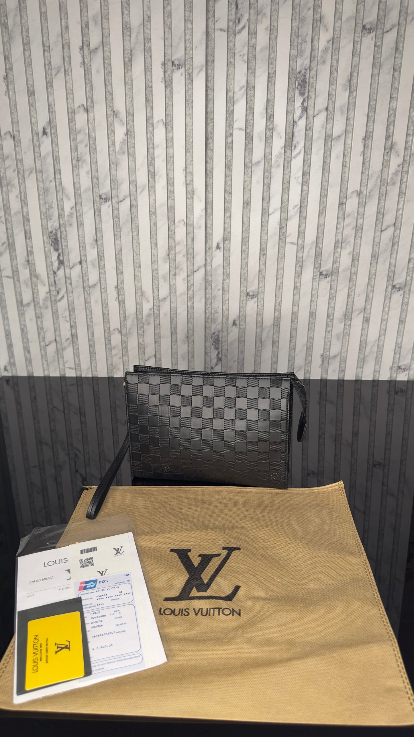 Louis Vuitton Pochette Damier Graphite Canvas