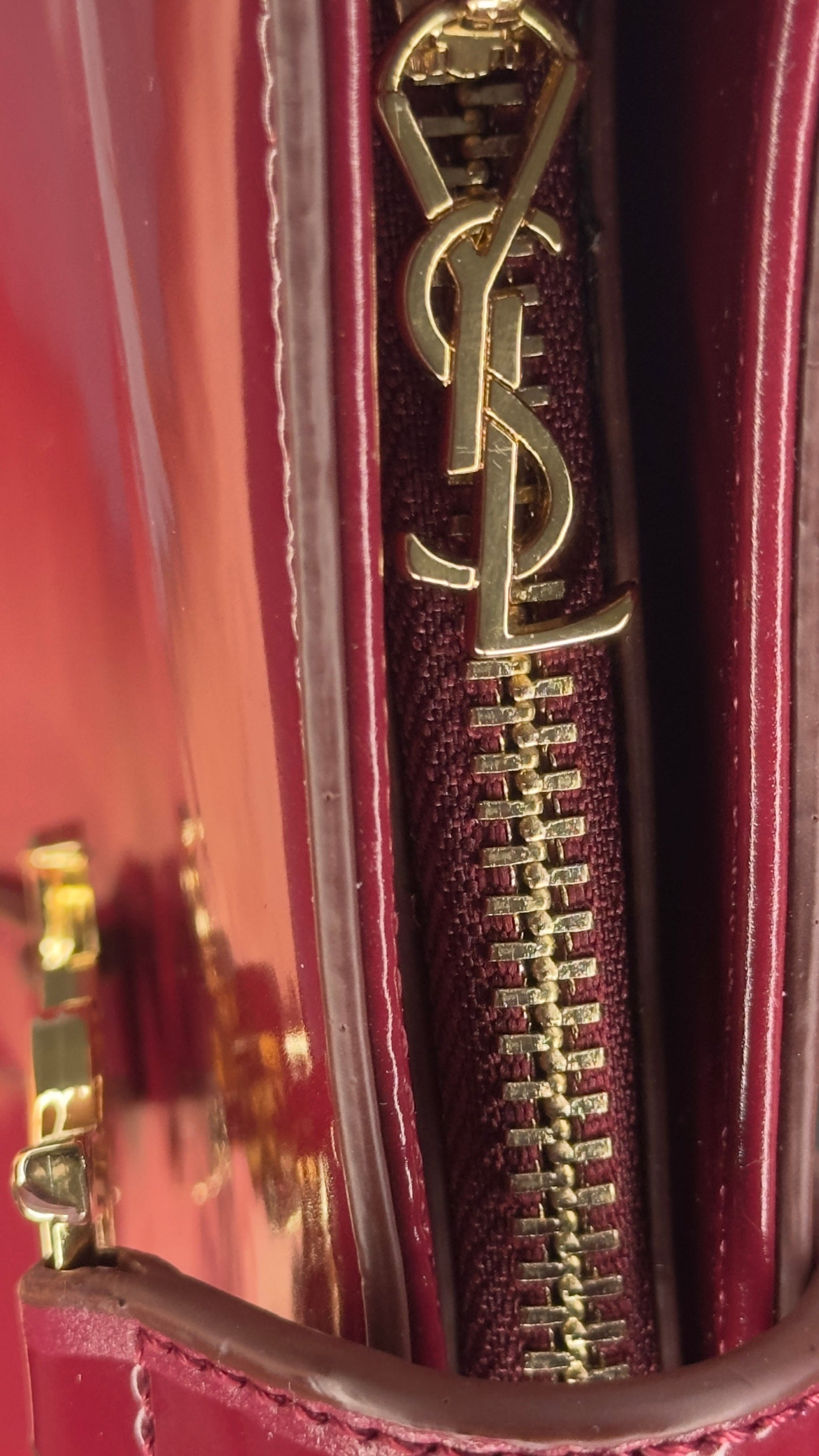 Yves Saint Laurent Le 5 à 7 Patent Red Shoulder Bag