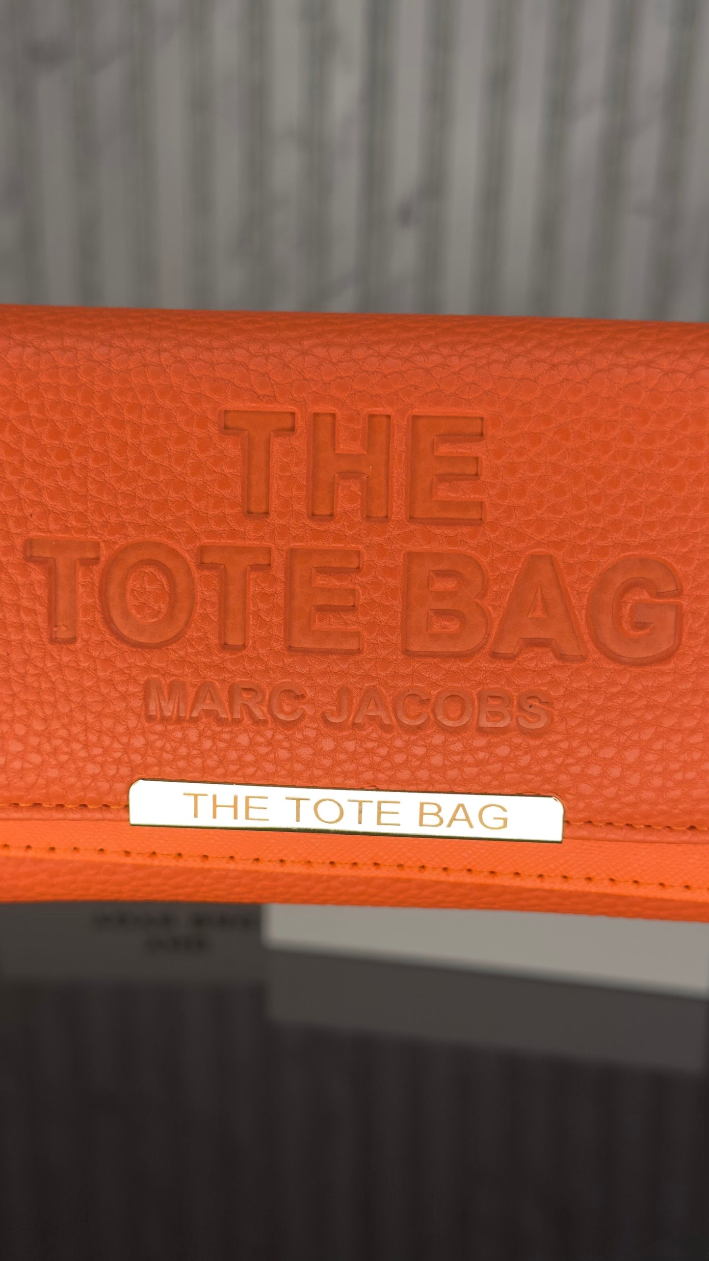 Marc Jacobs The Tote Bag Wallet – Orange