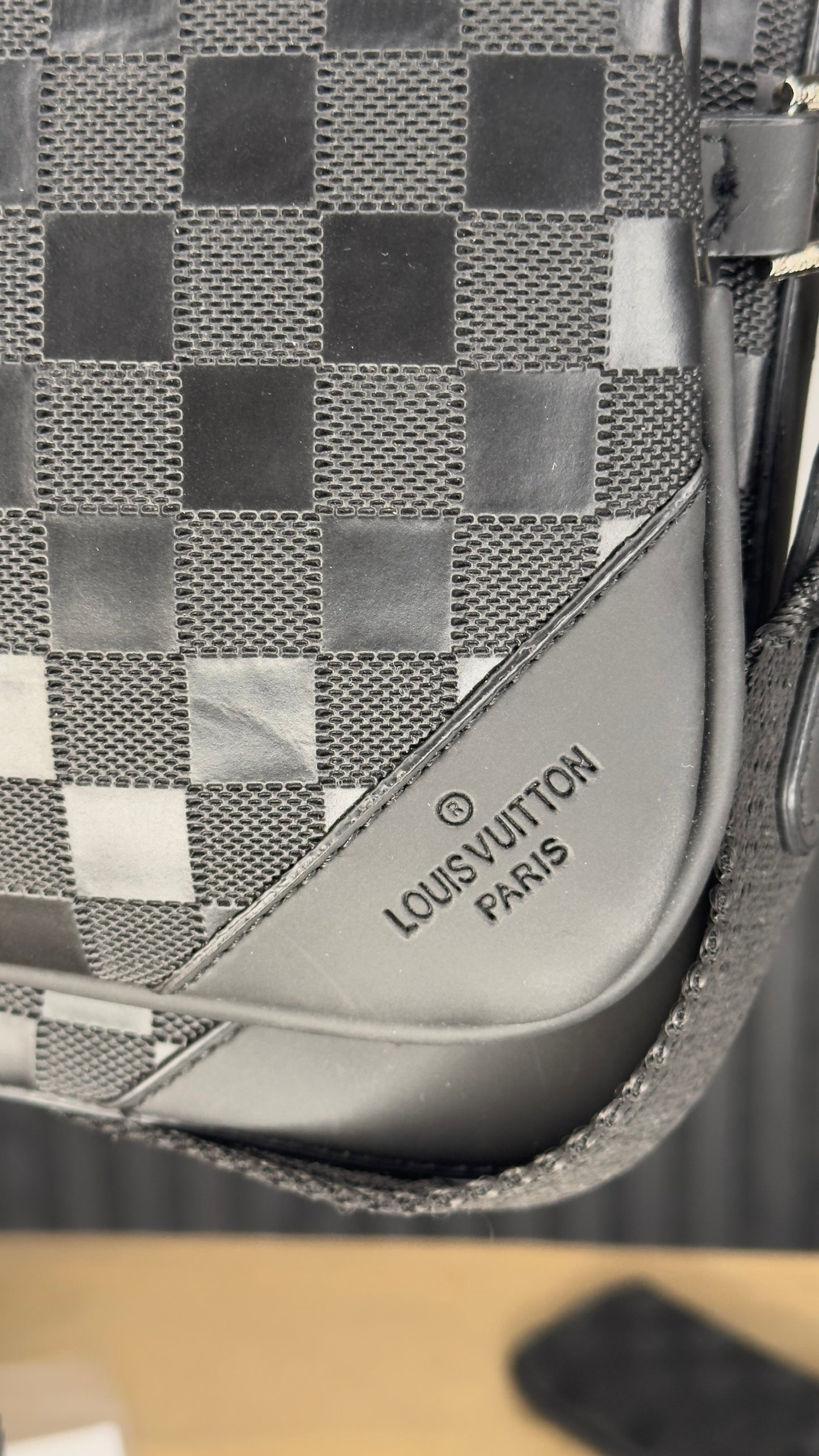 Louis Vuitton Avenue Sling Bag Damier Graphite