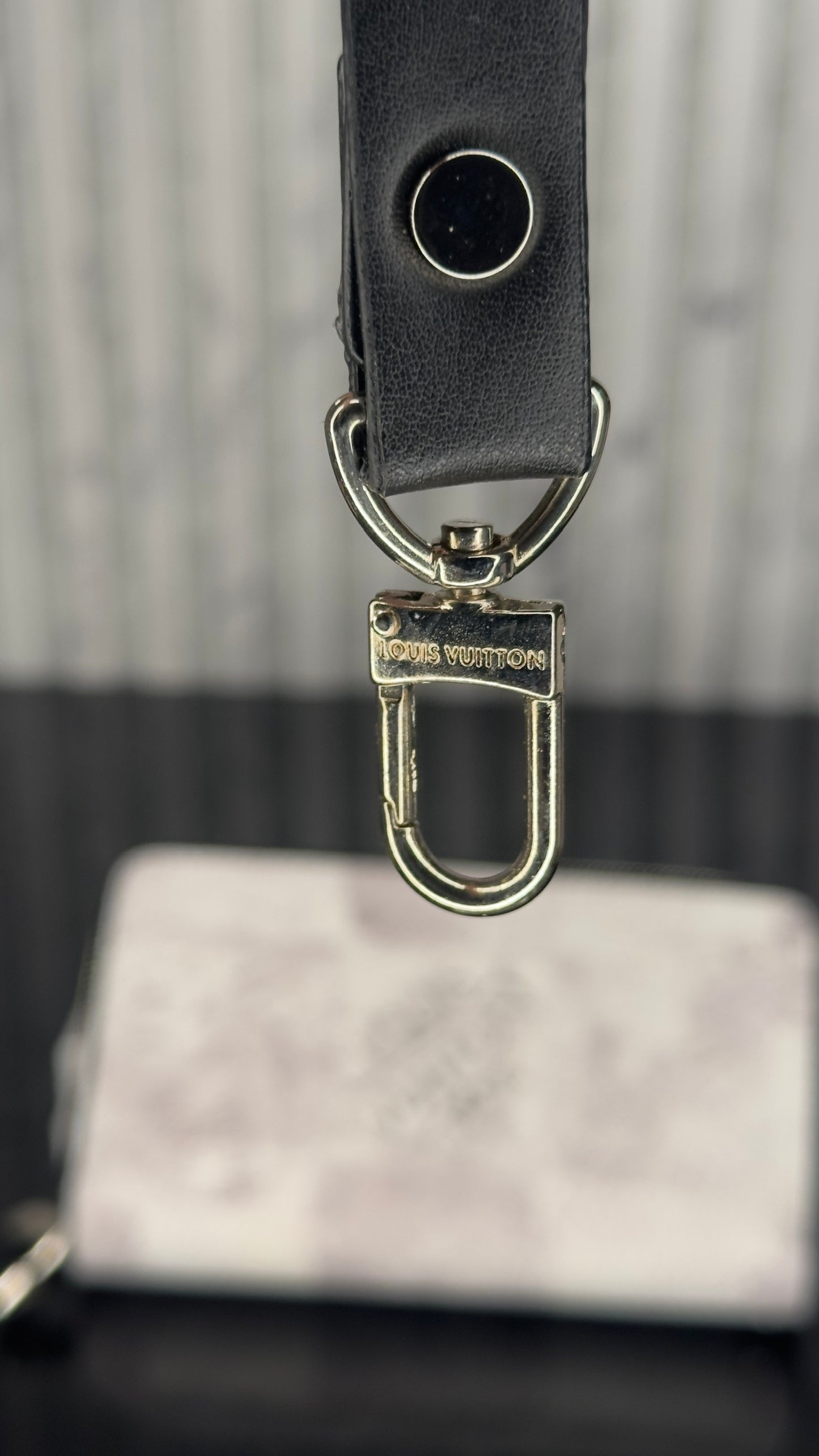 Louis Vuitton Zippy Wallet Damier Infini White