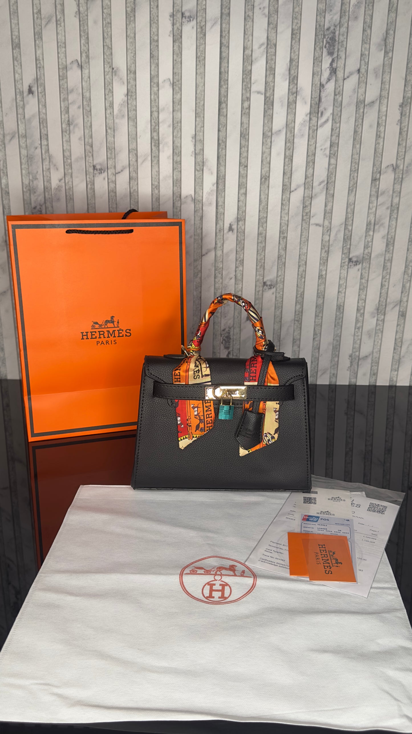 Hermès Kelly Bag (Black)