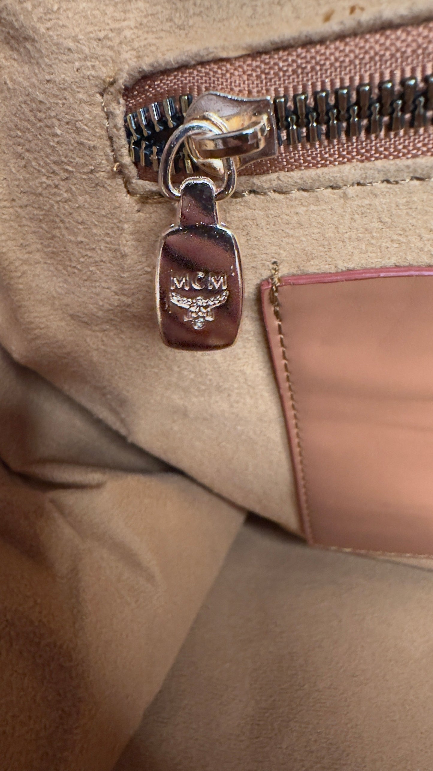 MCM Weekender Bag – Cognac Visetos