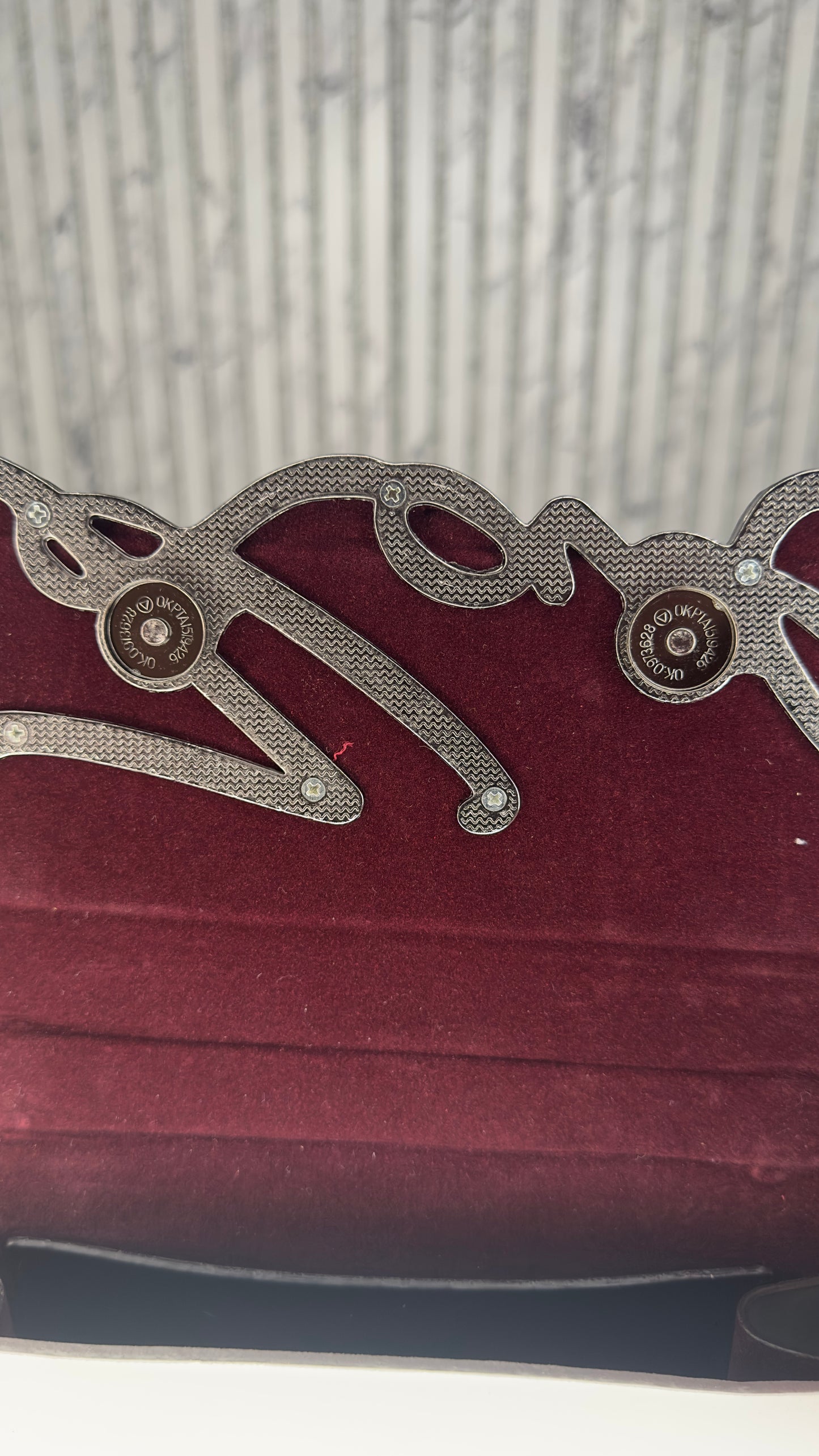 Karl Lagerfeld K/Signature Shoulder Bag – Black & White