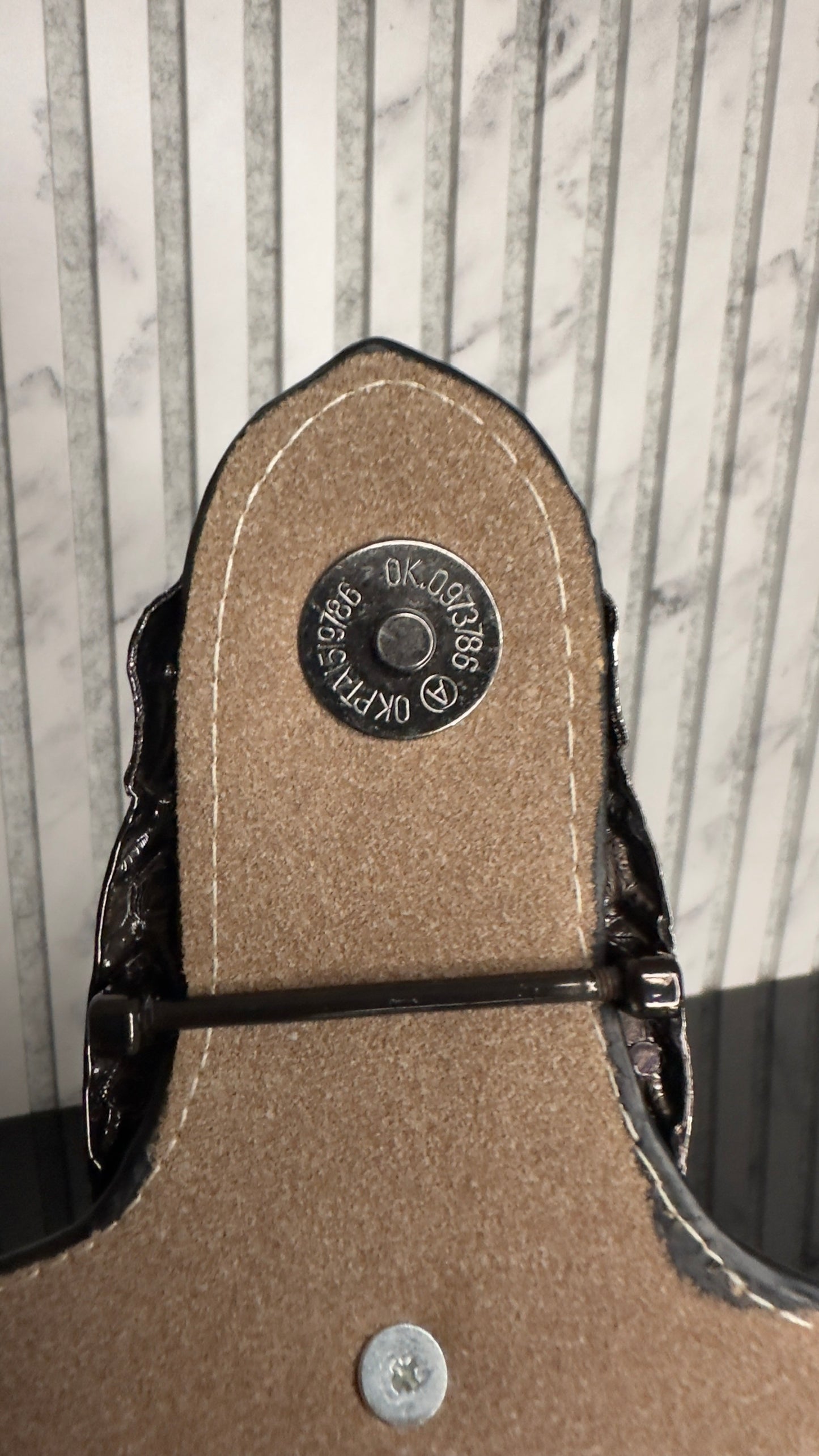 Gucci Dionysus GG Supreme Bag – Beige/Ebony with Camel Suede