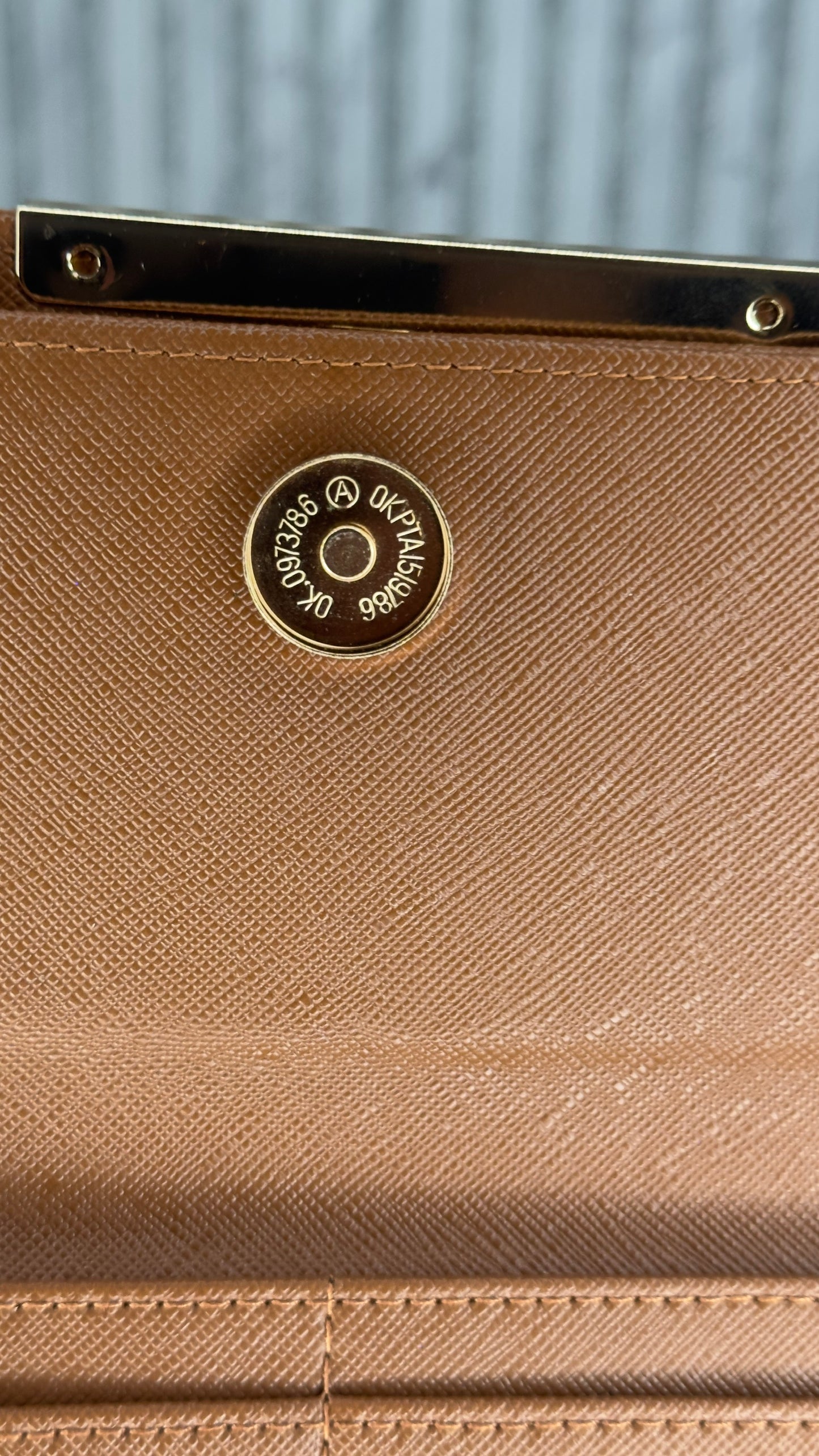 Marc Jacobs The Tote Bag Wallet – Brown