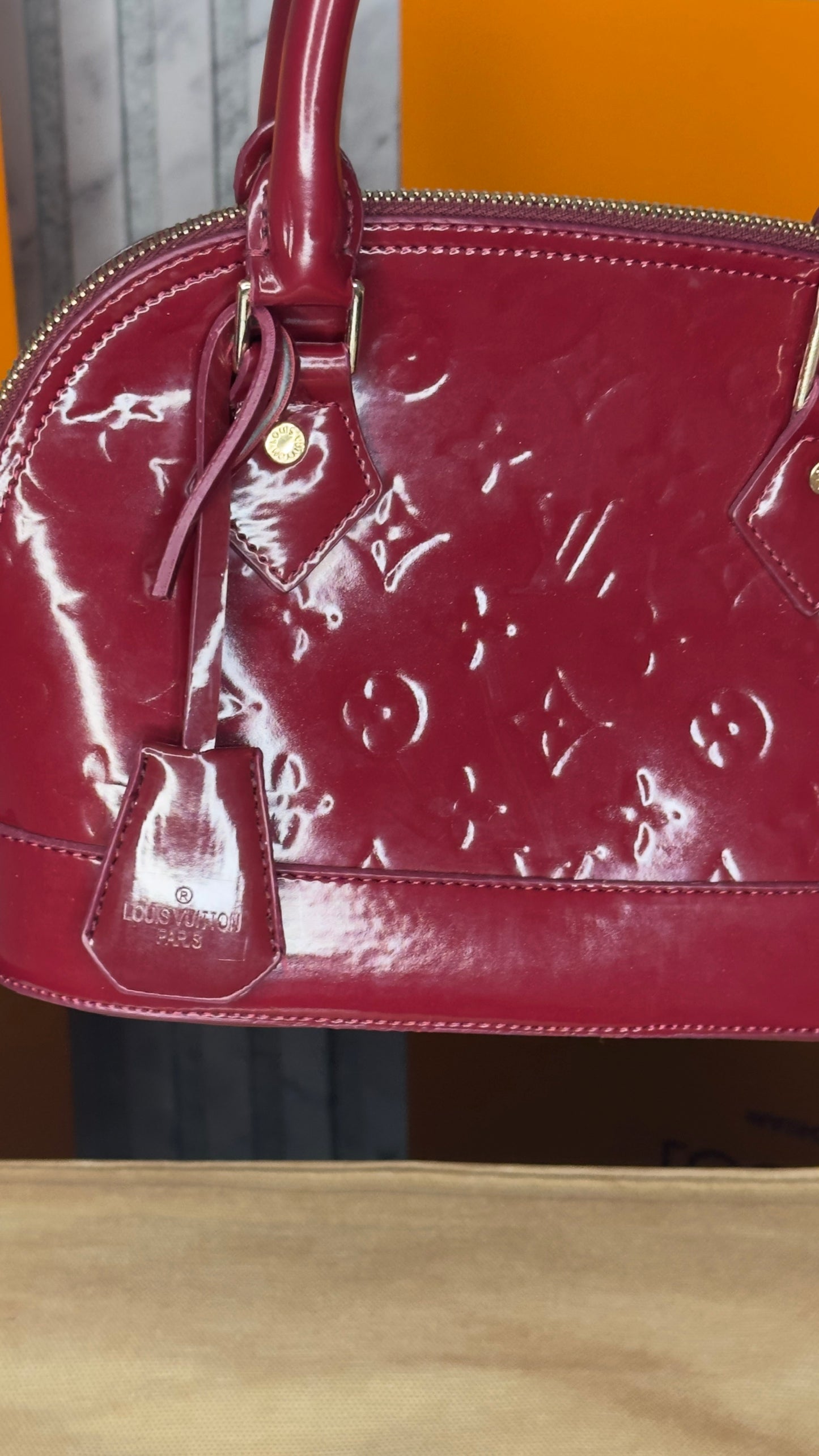 Louis Vuitton Alma BB Vernis – Amarante