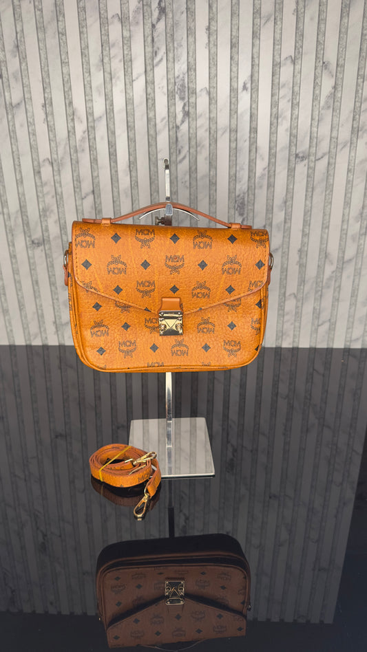 MCM Klassik Crossbody Visetos Cognac