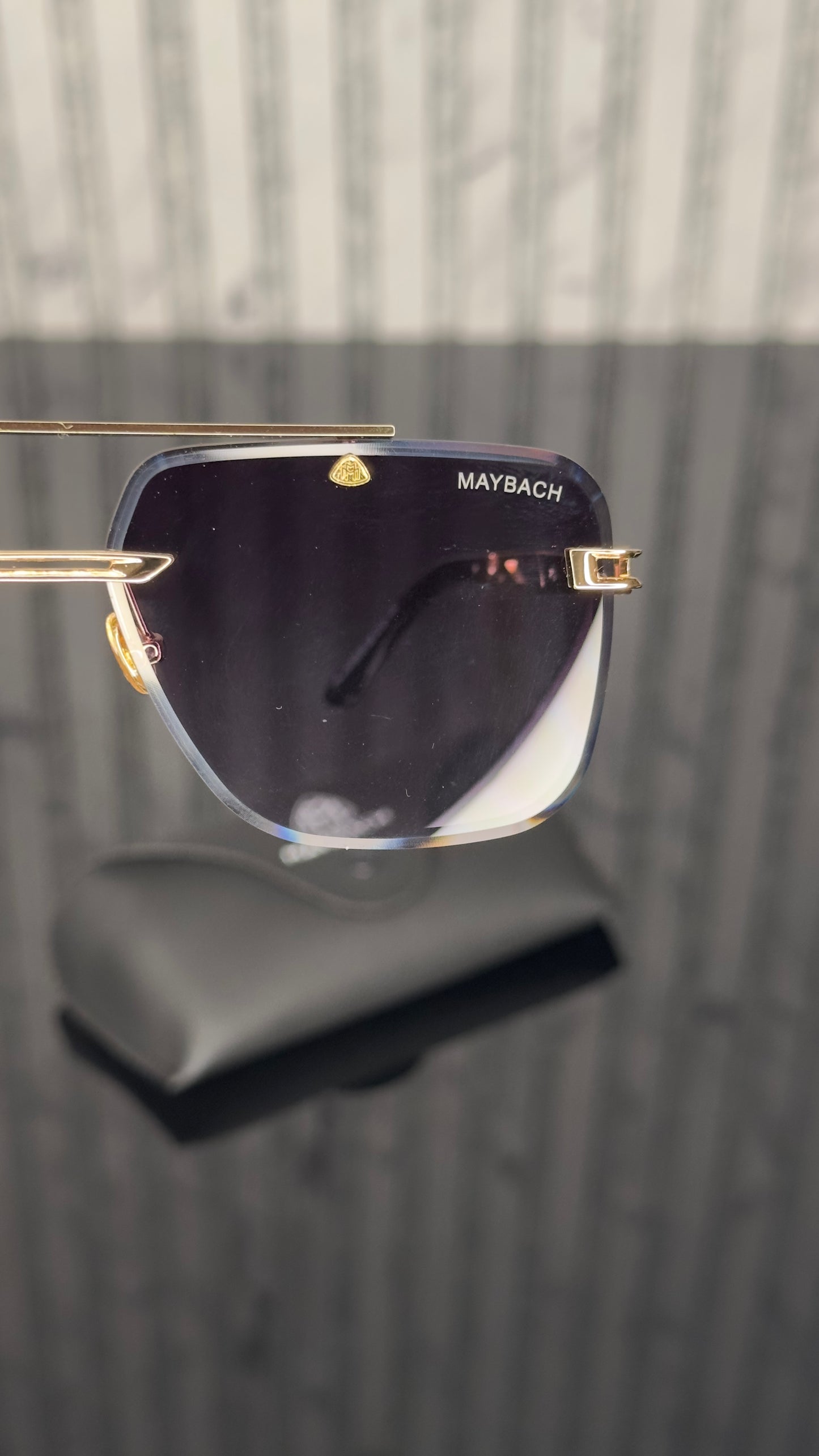 Maybach Gold Rimless Vision