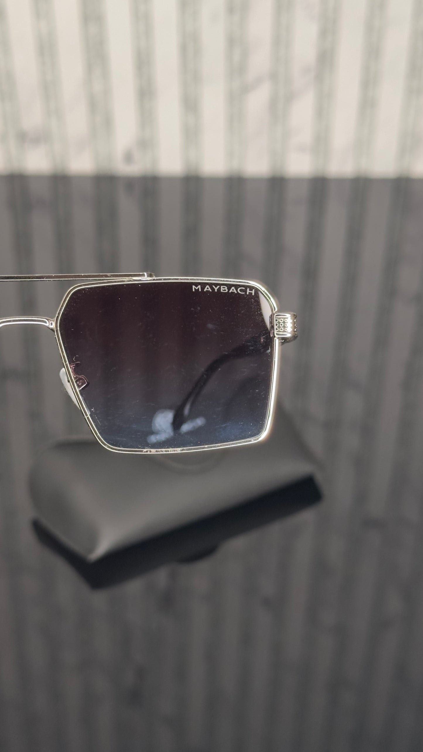 Maybach Silver Square Luxe