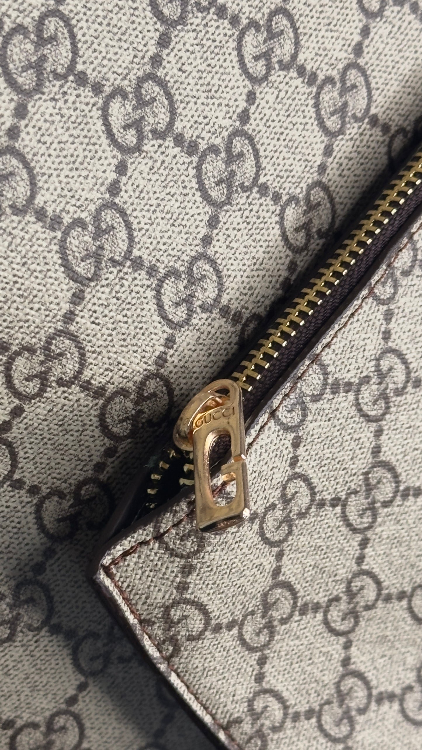 Gucci Giglio GG Canvas Large Tote Bag – Beige/Ebony & Brown Leather Trim