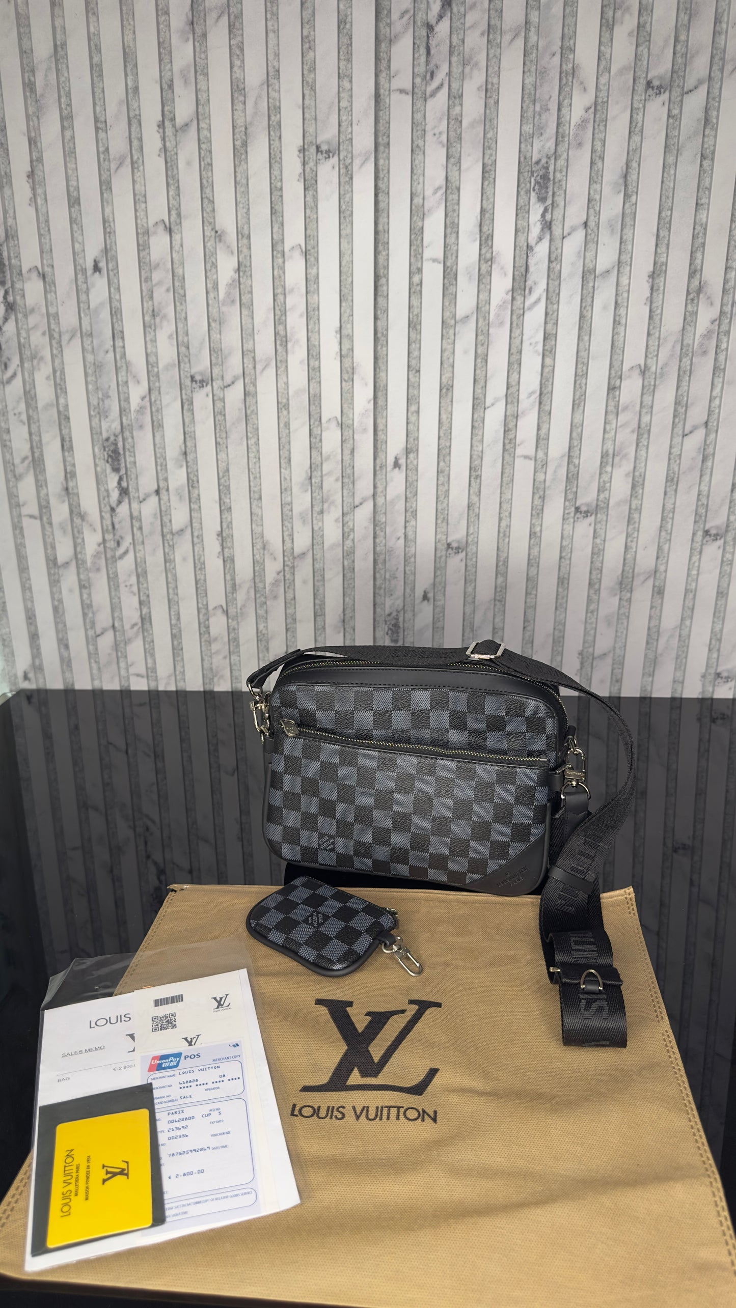 Louis Vuitton Avenue Sling Bag Damier Graphite Canvas (Classic Edition)