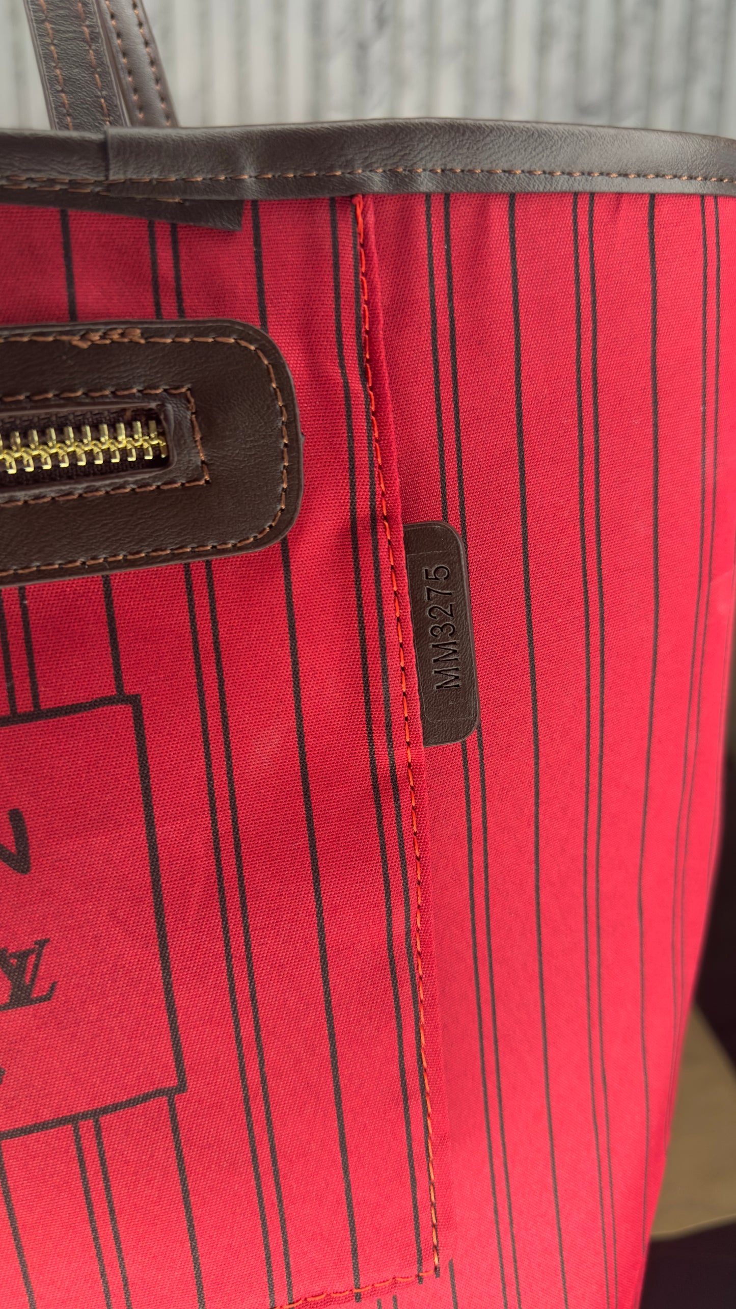 Louis Vuitton Neverfull MM Damier Ebene – Red Interior