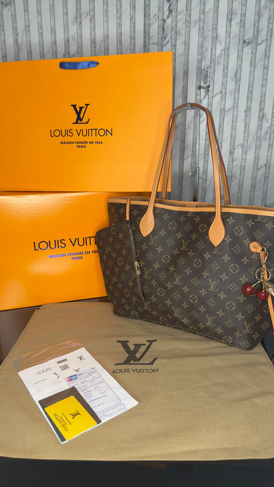 Louis Vuitton Neverfull MM Monogram Canvas – Beige Interior
