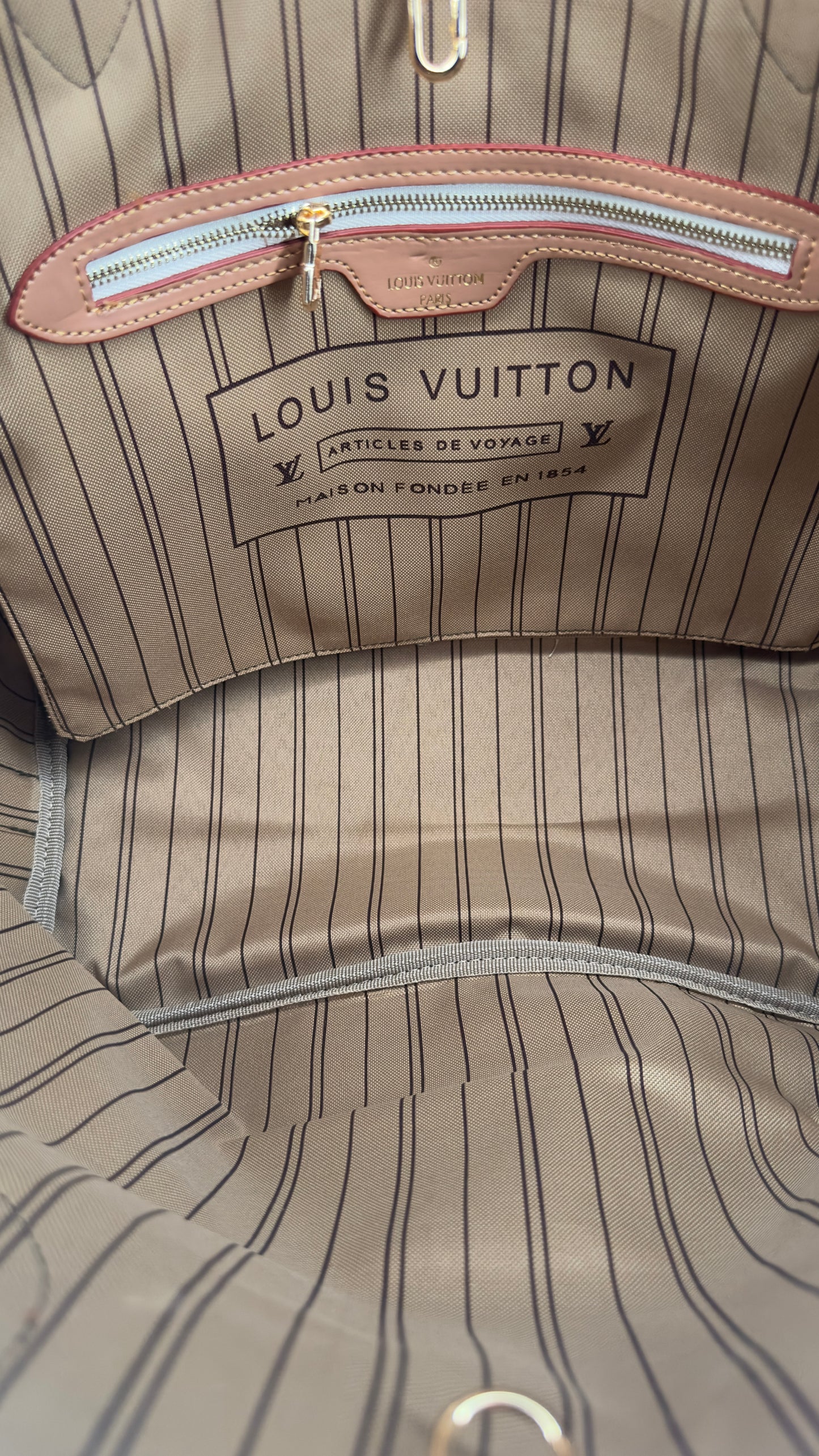 Louis Vuitton Neverfull MM Cherry Edition – Cognac Trim